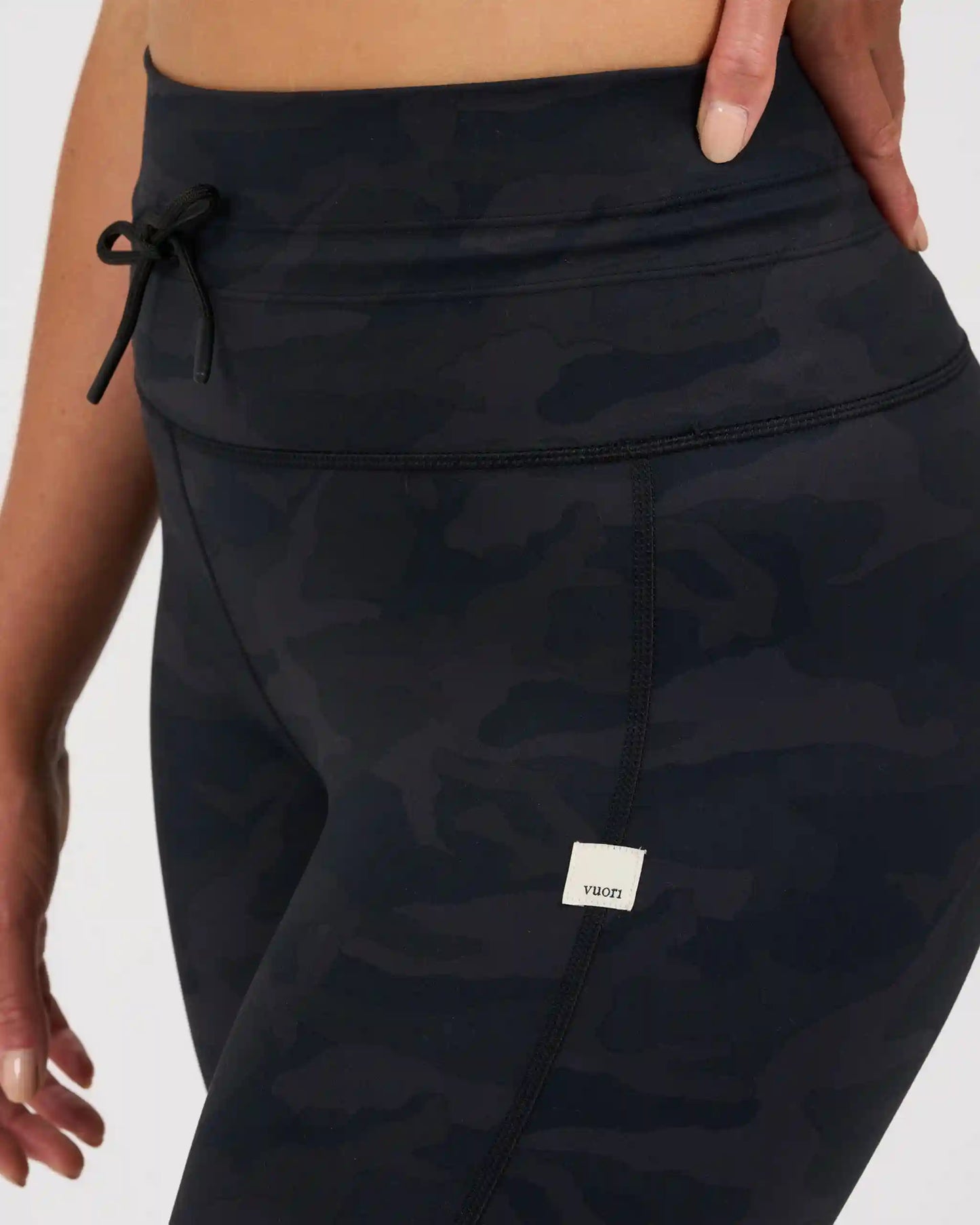 Daily Legging | Black Camo