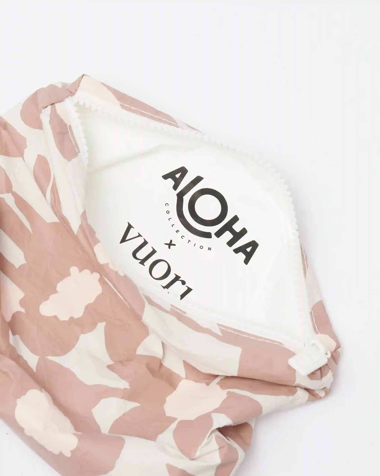 ALOHA-Small Pouch | Glow Acacia