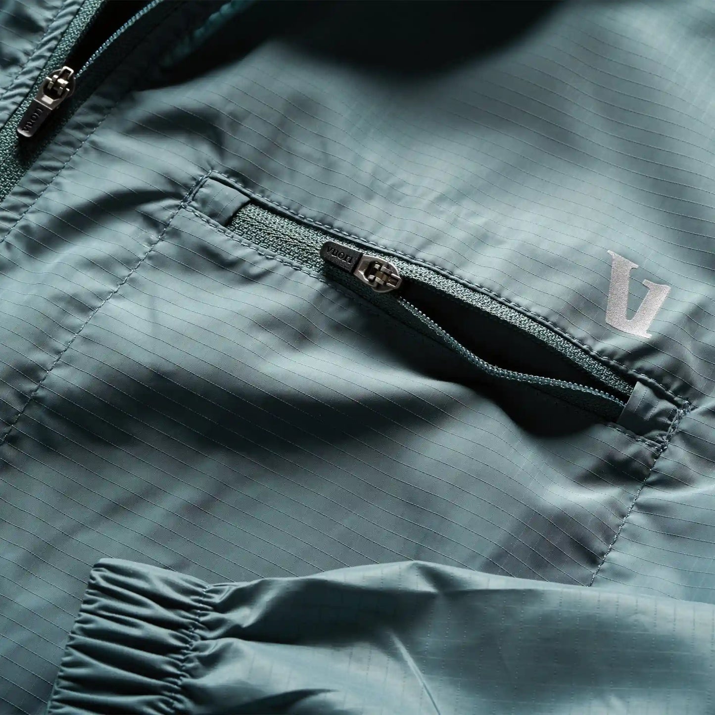 Daybreak Windbreaker | Steel Blue