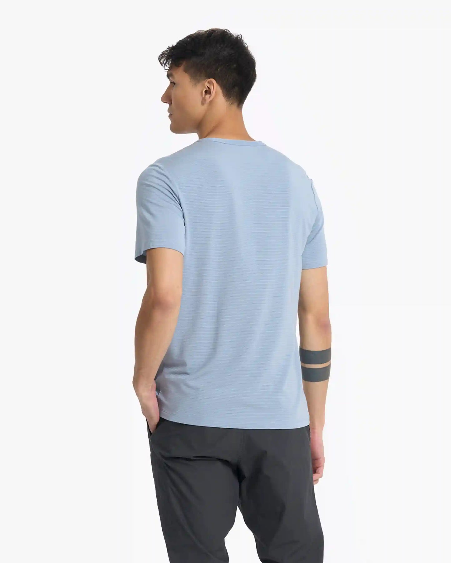 Linear Tech Tee | Light Cloud