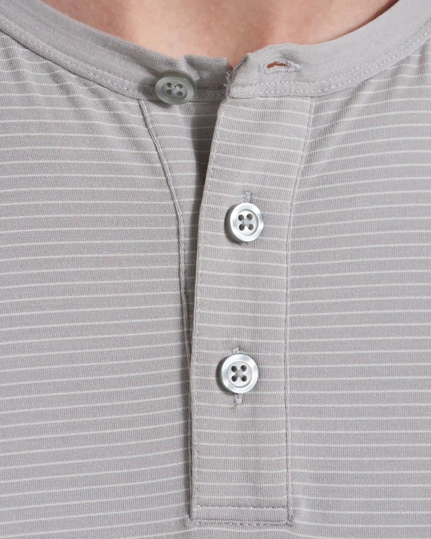 Linear Henley | Fog