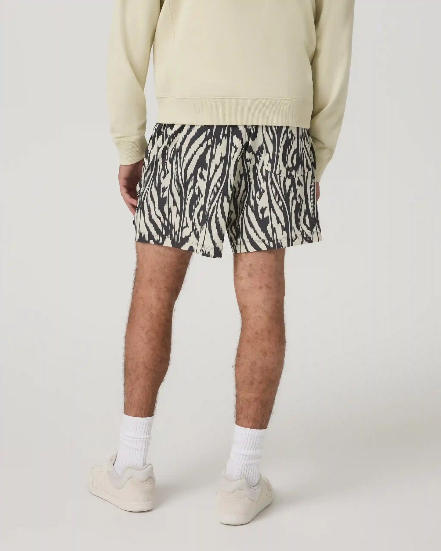 Kore Short Unlined 5" | Sandalwood Mirage