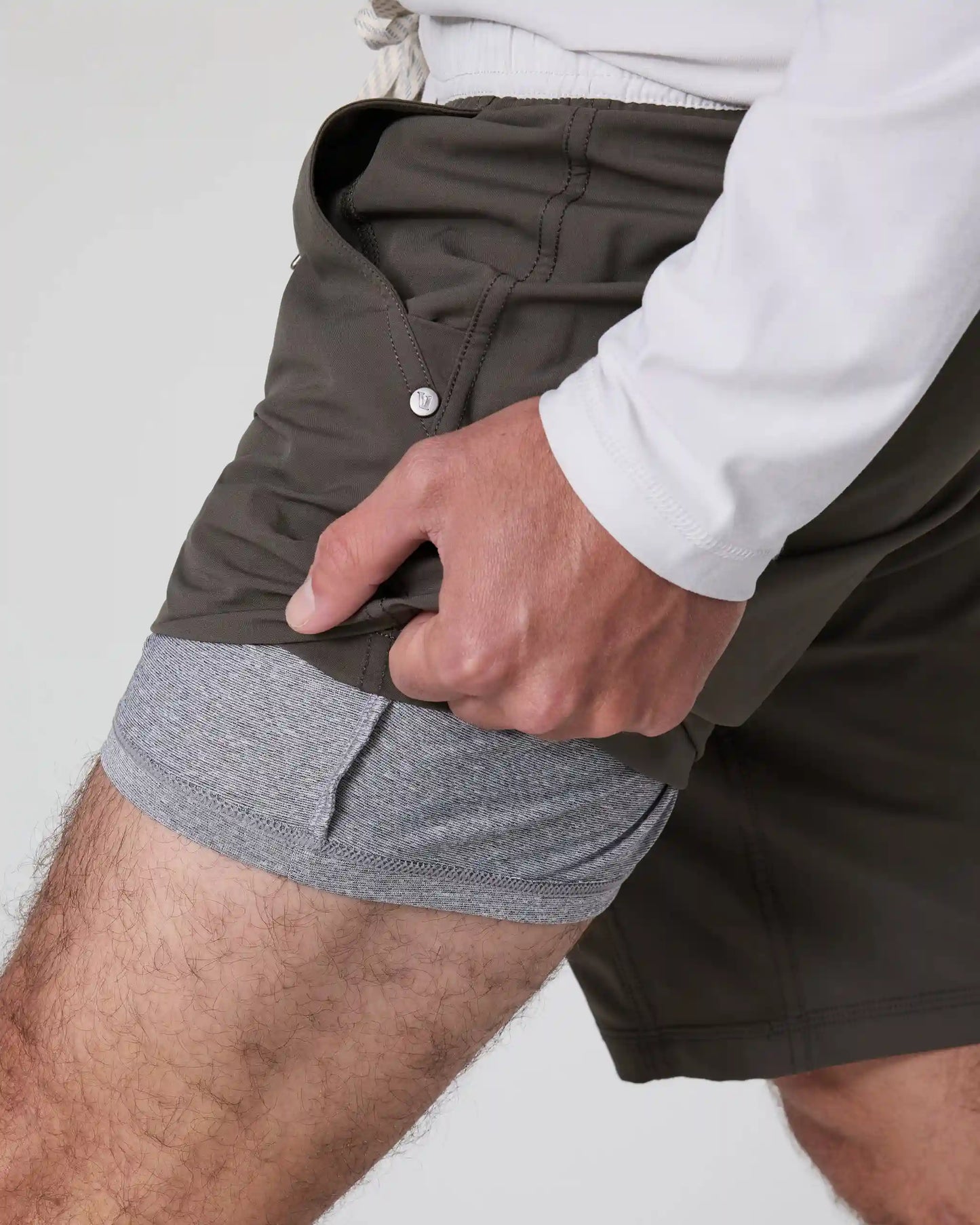 Kore Short Lined 9" | Warm Grey