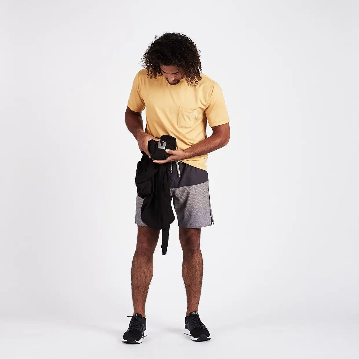 Fields Packable Pullover | Black