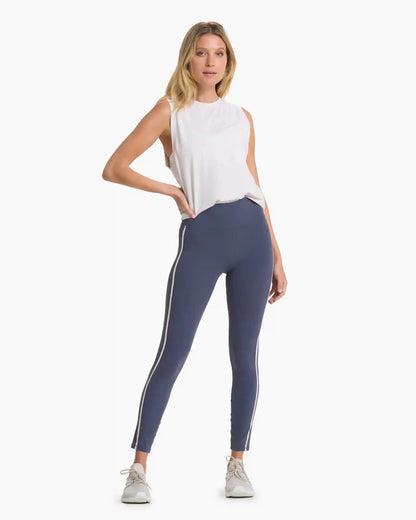 Feather Tank | Salt