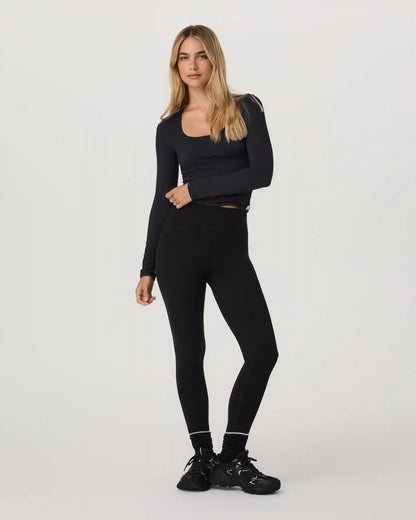 Long Sleeve Halo Essential Scoop | Solid Black