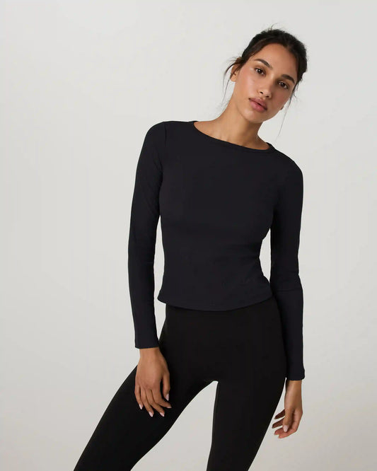Long Sleeve Pose Subtle Scoop | Solid Black