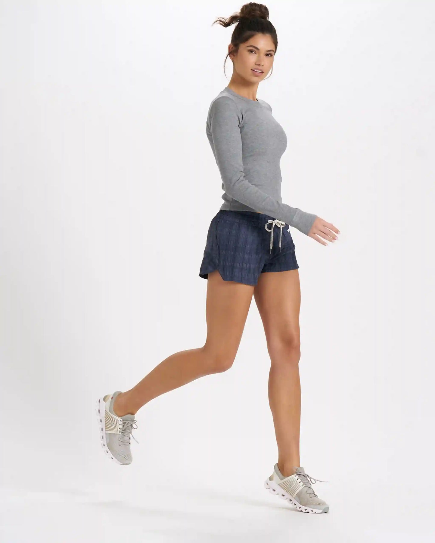 Long-Sleeve Pose Fitted Tee | Medium Heather Grey
