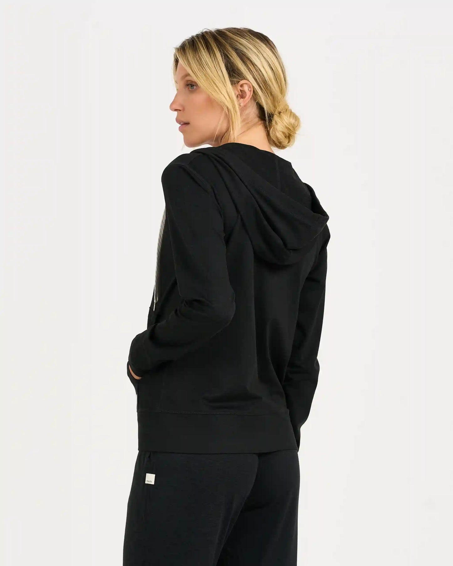 Halo Performance Hoodie | Black Heather