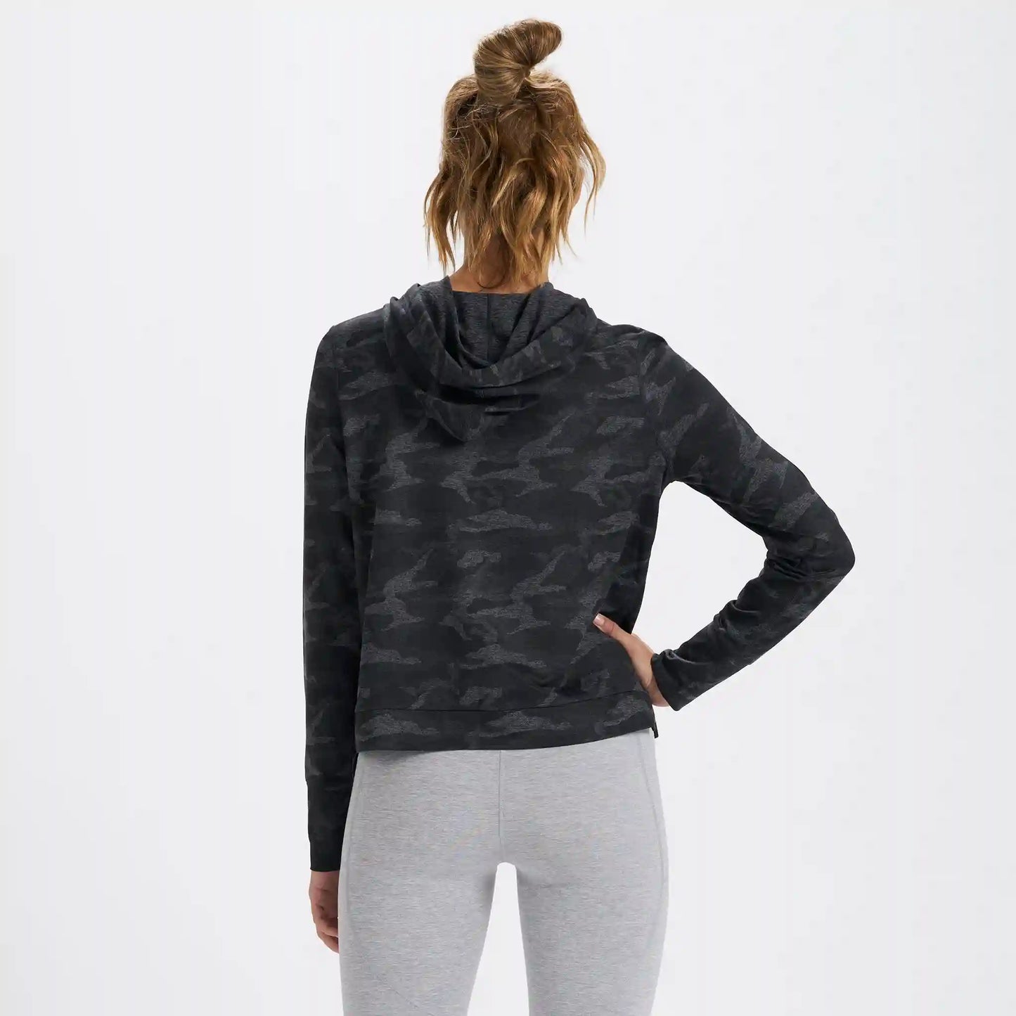 Halo Essential Hoodie | Black Camo