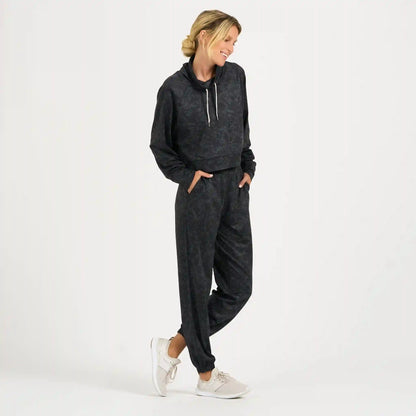 Halo Crop Funnel Neck | Charcoal Tortoise