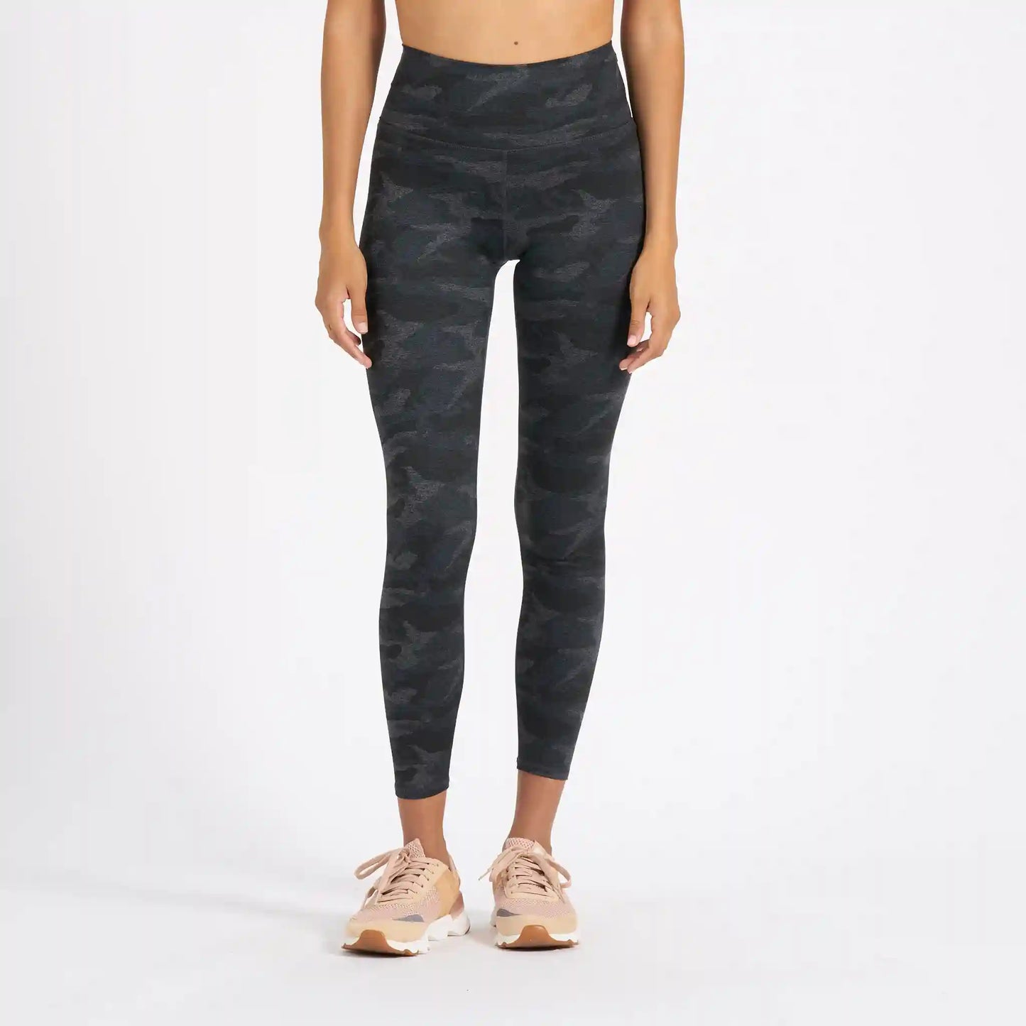 Clean Elevation Legging | Black Camo V1