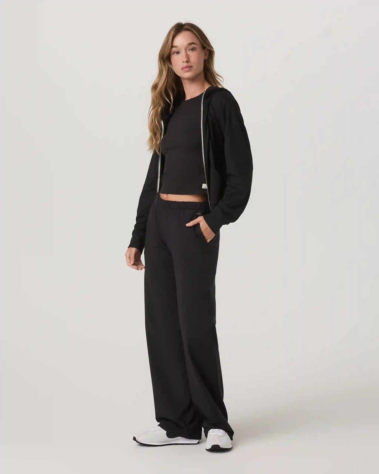 Halo Modern Straight Leg Pant-Short | Solid Black