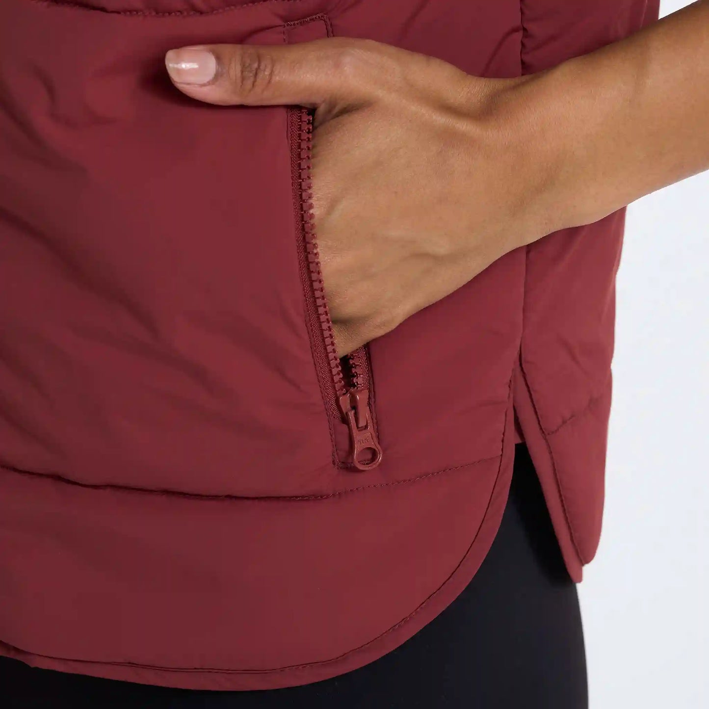 Canyon Insulated Vest | Currant